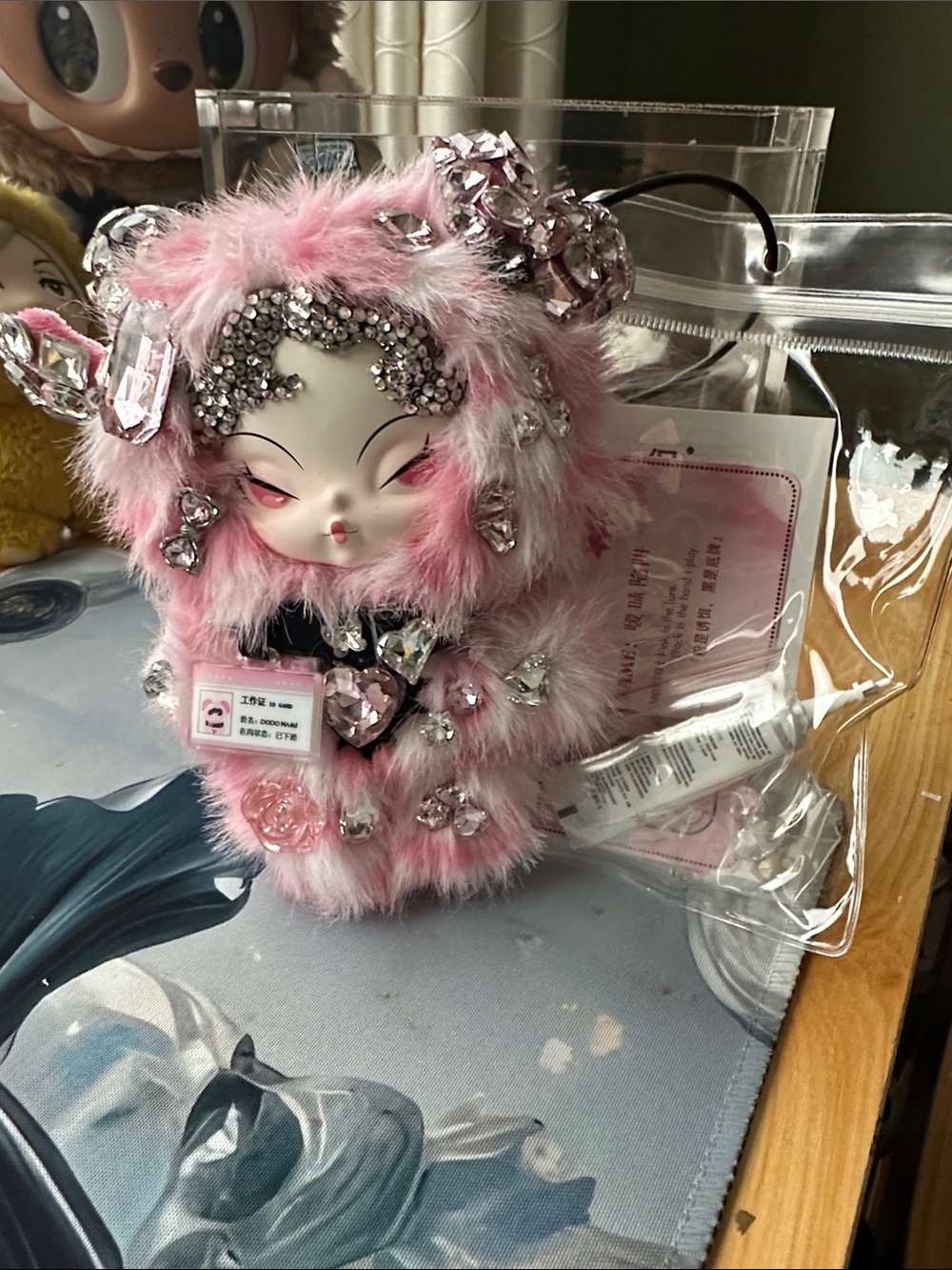 Dodo Nami beautiful rhinestone design comes with card extra glue and rhinestones